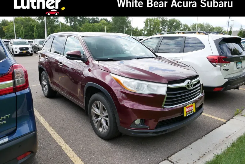 2014 Toyota Highlander XLE photo 1