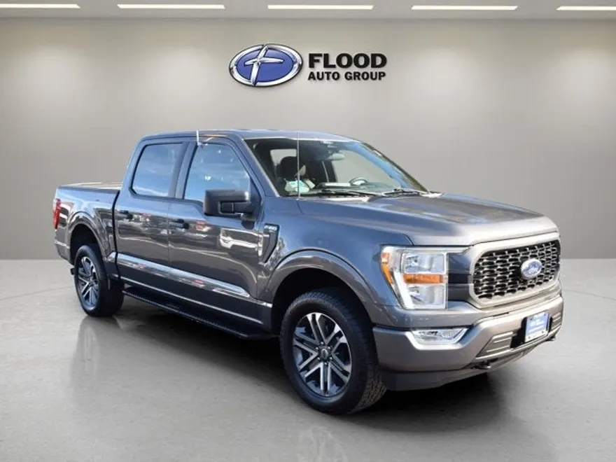 2022 Ford F-150 XL photo 1