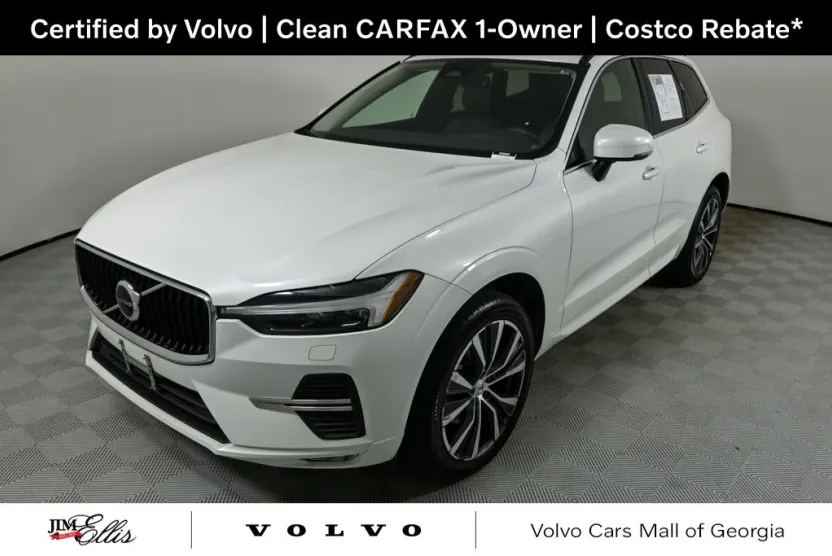 2022 Volvo XC60 B5 Momentum photo 1