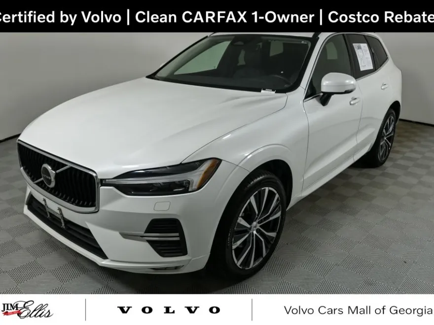 2022 Volvo XC60 B5 Momentum photo 1