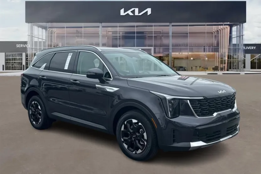 2025 Kia Sorento S photo 1