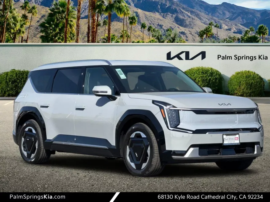2026 Kia EV9 Land photo 1