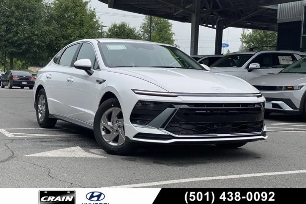 2025 Hyundai Sonata SE photo 1