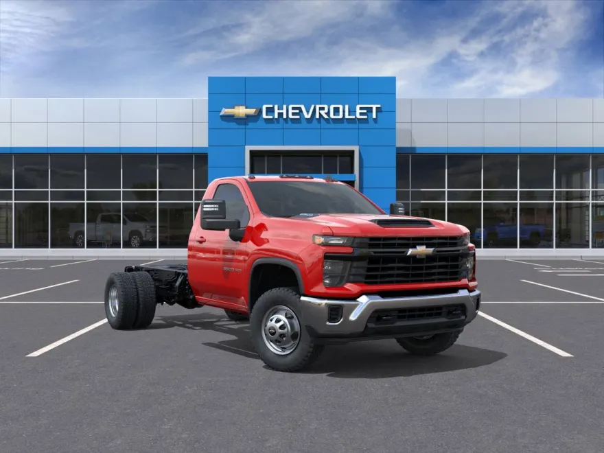 2025 Chevrolet Silverado 3500HD Work Truck photo 1