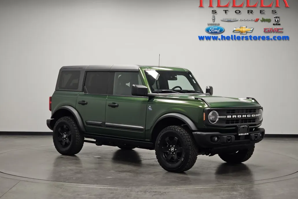 2024 Ford Bronco Black Diamond photo 1