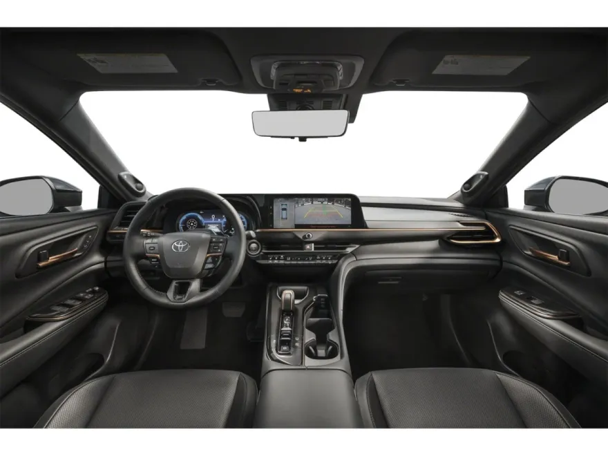 2025 Toyota Crown Signia Limited photo 1