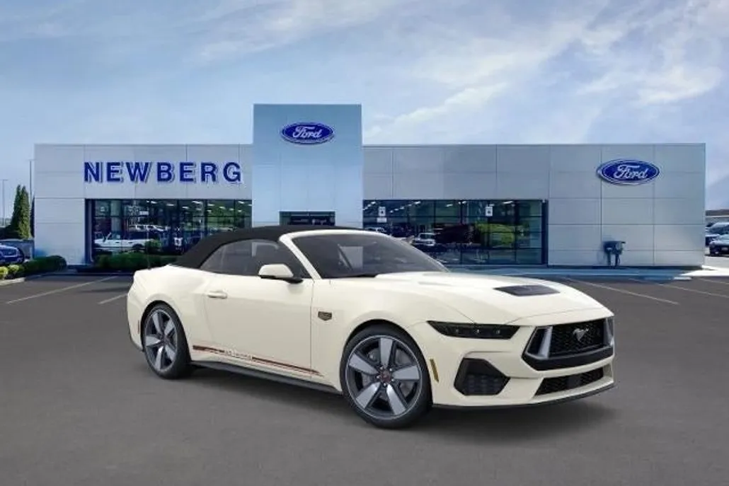 2025 Ford Mustang GT Premium Convertible photo 1
