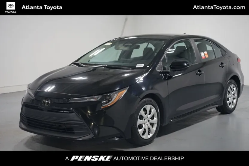 2023 Toyota Corolla LE photo 1