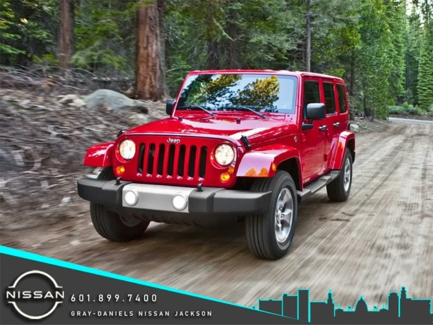 2016 Jeep Wrangler Unlimited Sahara photo 1