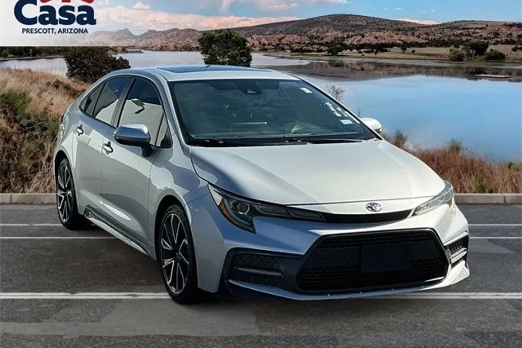 2020 Toyota Corolla SE photo 1