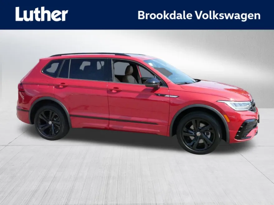 2024 Volkswagen Tiguan SE R-Line Black photo 1