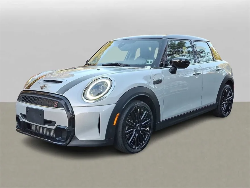 2023 Mini Cooper Hardtop S photo 1