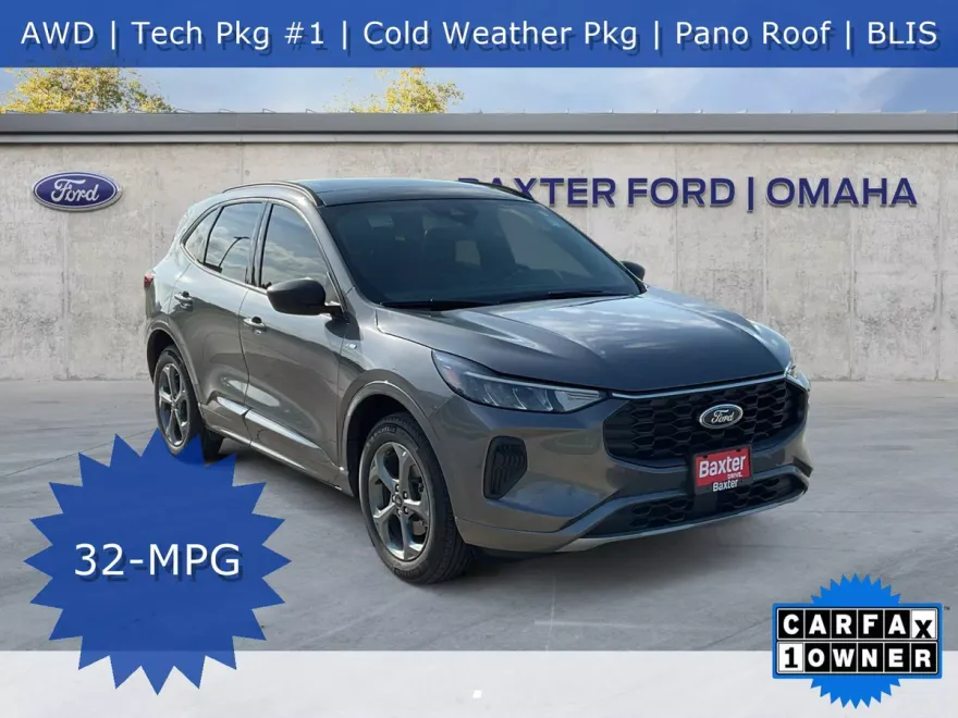 2024 Ford Escape ST-Line photo 1