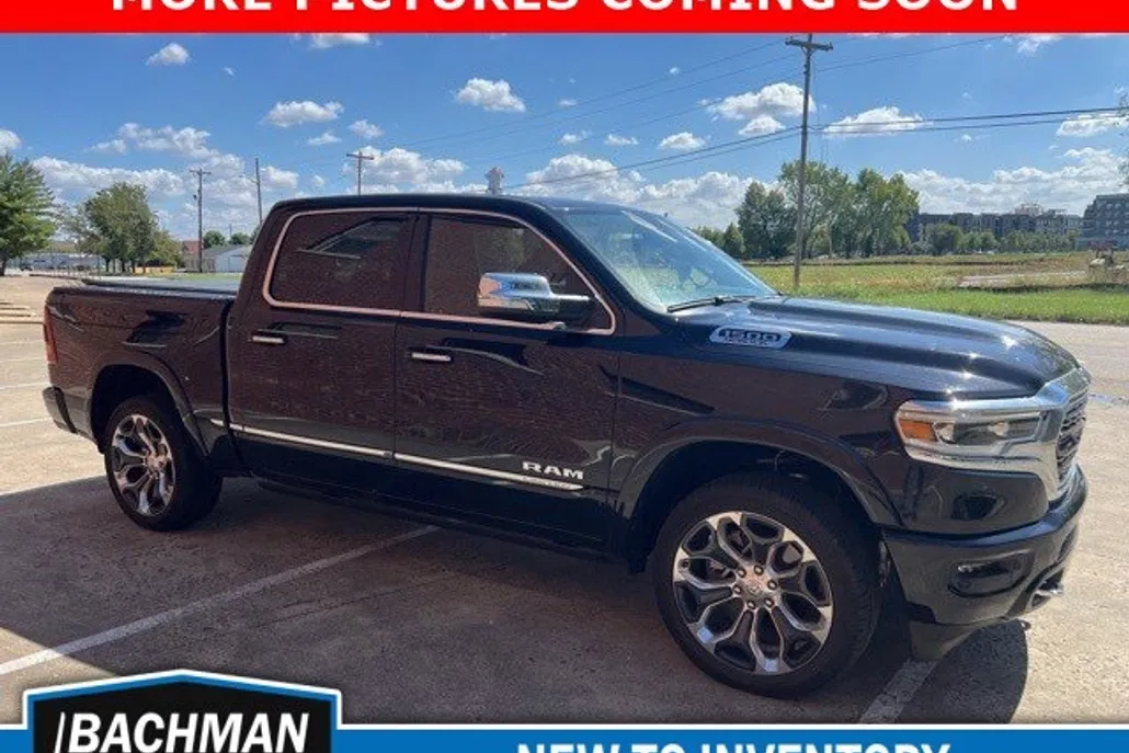 2022 Ram 1500 Limited photo 1