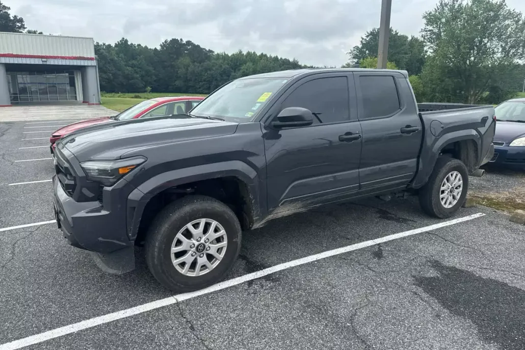 2024 Toyota Tacoma SR Double Cab photo 1