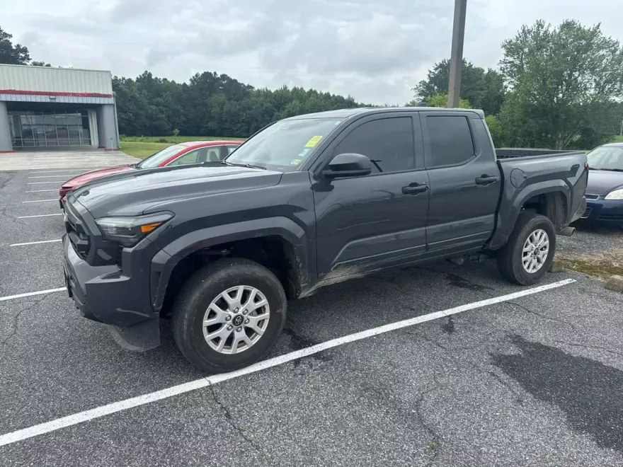2024 Toyota Tacoma SR Double Cab photo 1