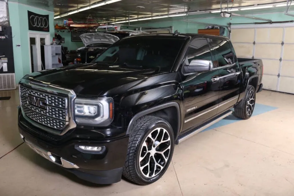 2016 Gmc Sierra Denali photo 1