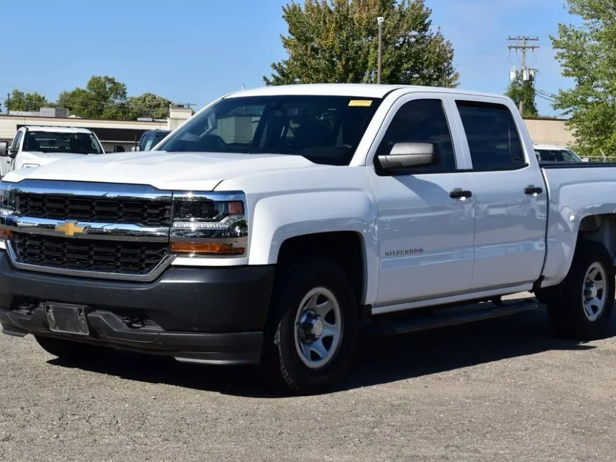 2018 Chevrolet Silverado 1500 photo 1