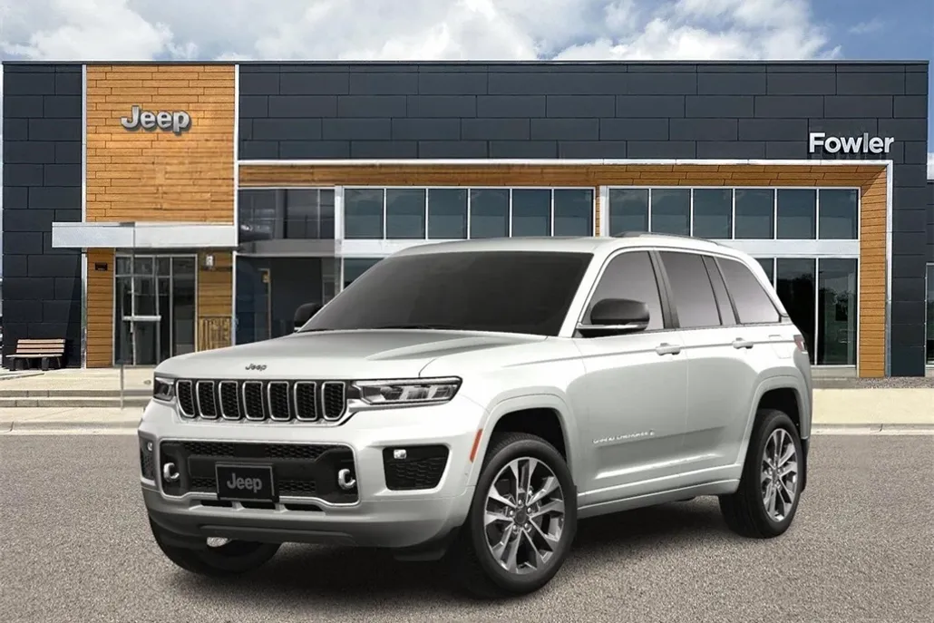 2025 Jeep Grand Cherokee Overland photo 1