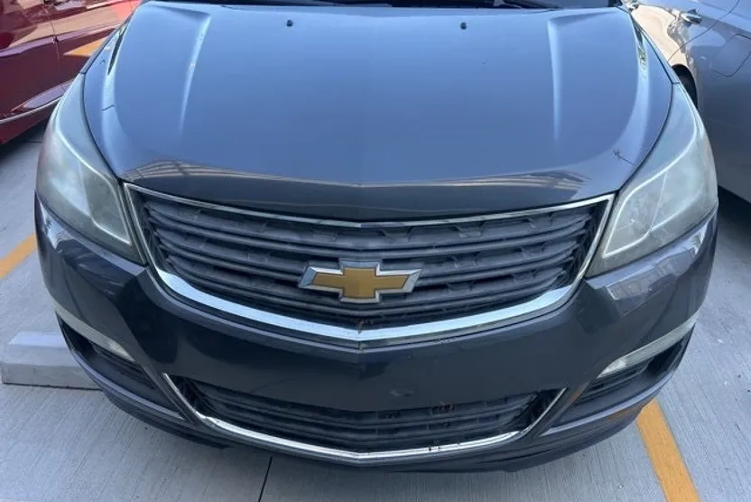 2013 Chevrolet Traverse LS photo 1