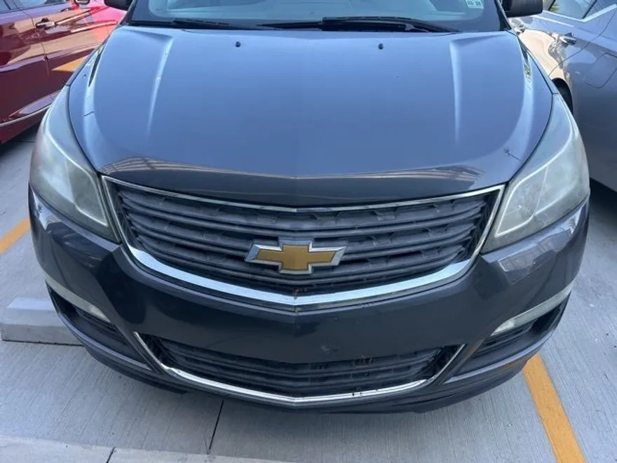 2013 Chevrolet Traverse LS photo 1