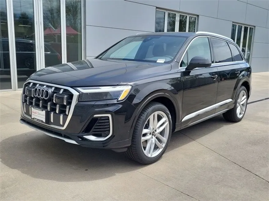 2025 Audi Q7 Premium Plus photo 1