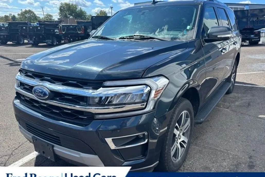 2024 Ford Expedition Limited photo 1