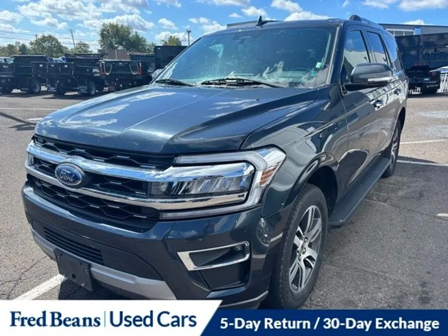 2024 Ford Expedition Limited photo 1