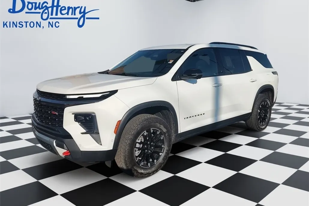 2024 Chevrolet Traverse Z71 photo 1