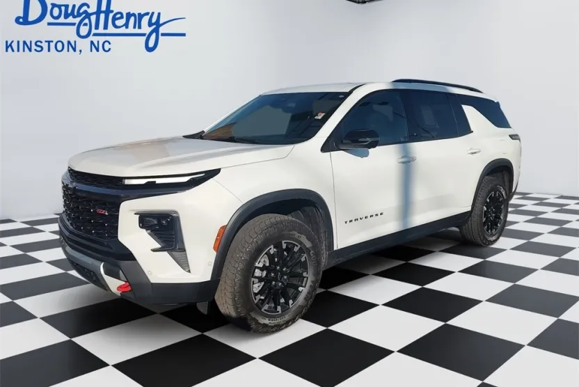 2024 Chevrolet Traverse Z71 photo 1