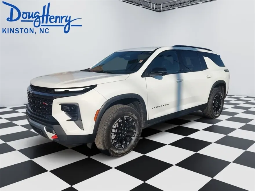 2024 Chevrolet Traverse Z71 photo 1
