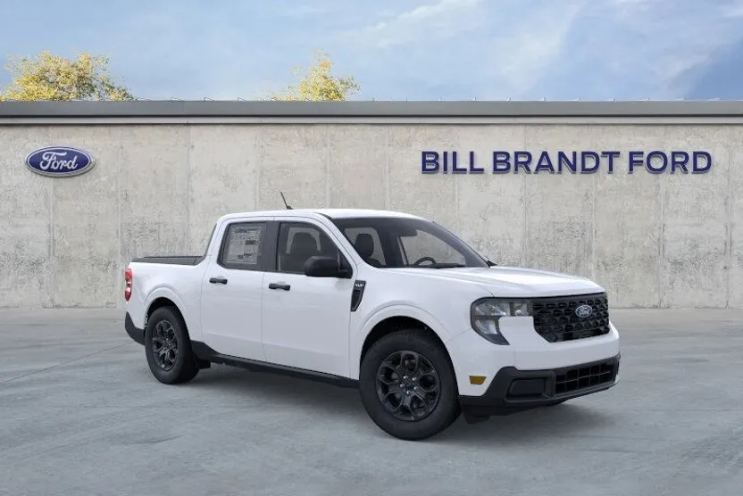 2025 Ford Maverick XLT photo 1