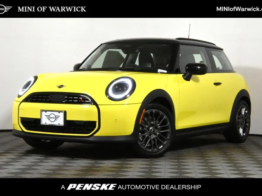 2025 Mini Cooper Signature photo 1