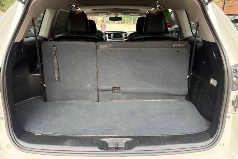 2015 Toyota Highlander Limited photo 1