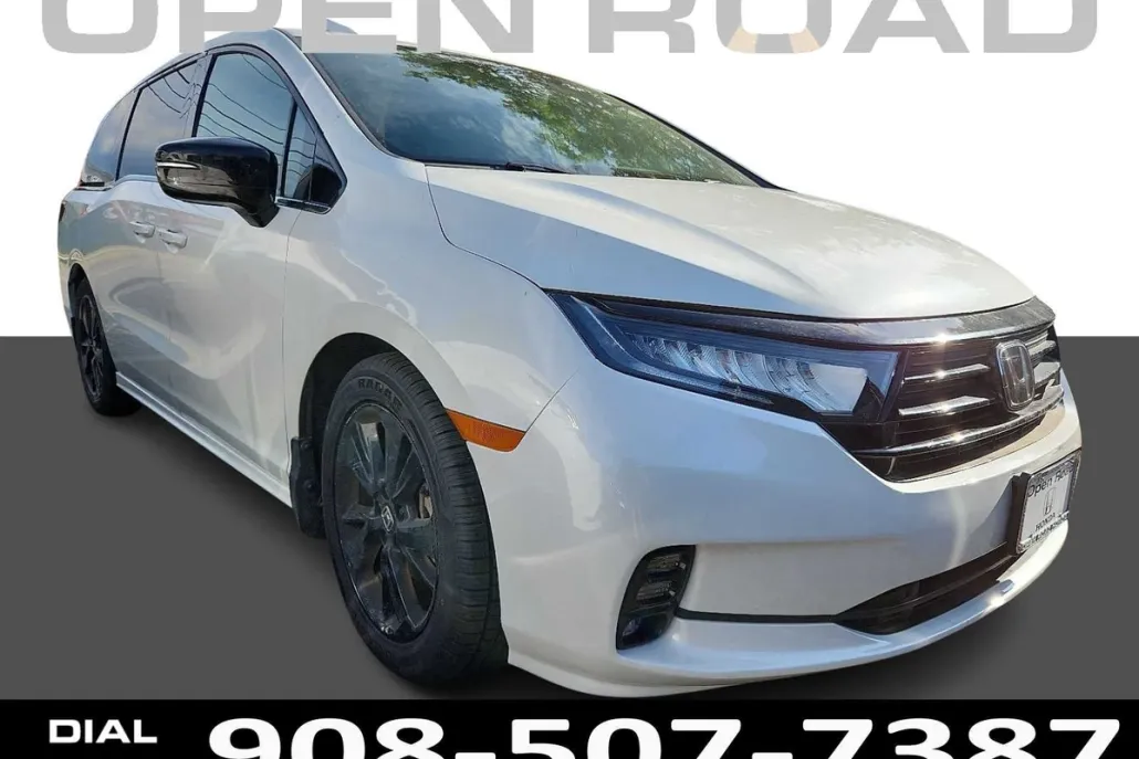 2023 Honda Odyssey Sport photo 1