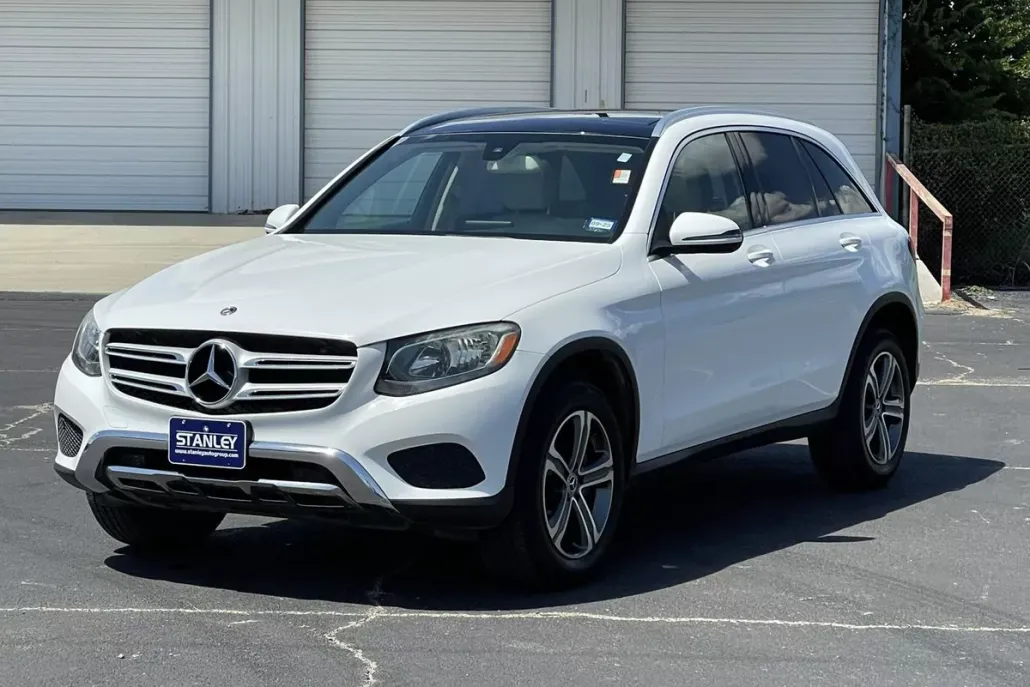 2019 Mercedes Benz GLC 300 photo 1