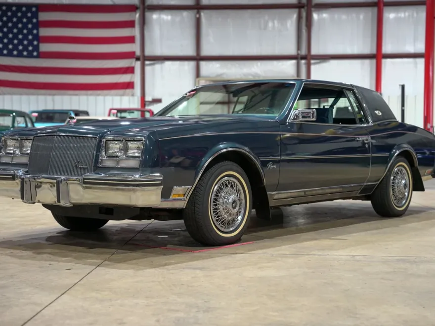 1985 Buick Riviera photo 1