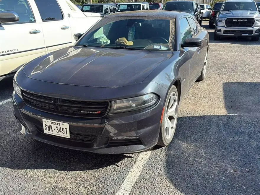 2016 Dodge Charger R/T photo 1