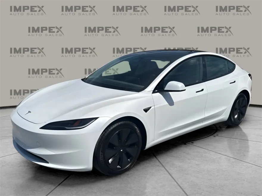 2025 Tesla Model 3 Long Range photo 1