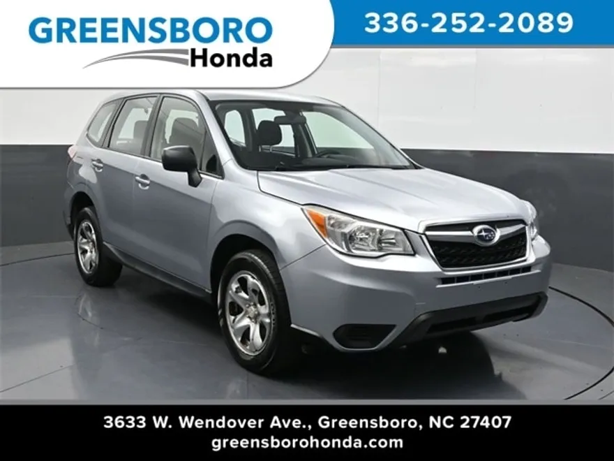 2015 Subaru Forester 2.5i photo 1