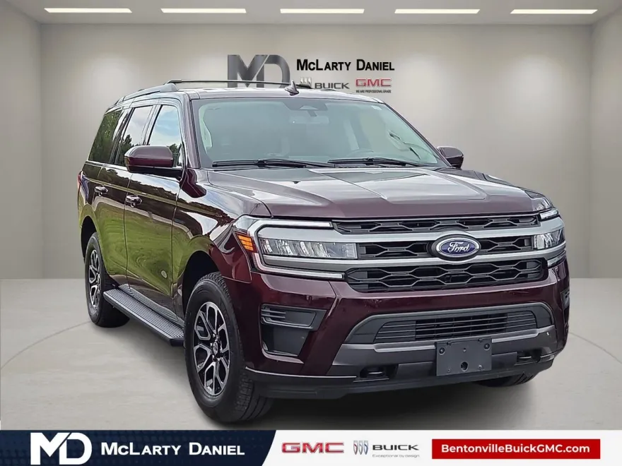 2024 Ford Expedition XLT photo 1