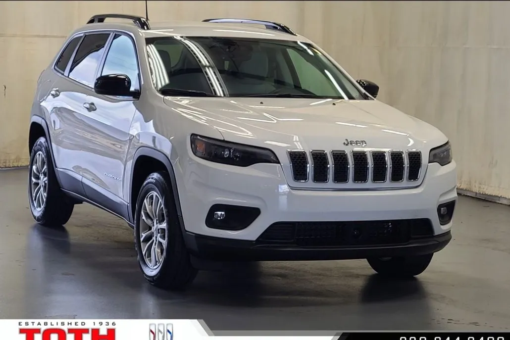2022 Jeep Cherokee Latitude Lux photo 1