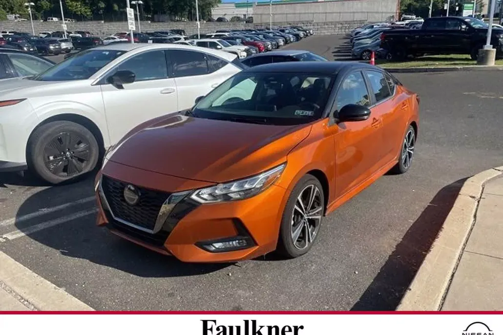 2023 Nissan Sentra SR photo 1