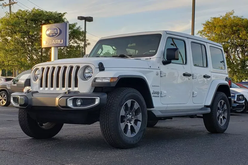 2019 Jeep Wrangler Unlimited Sahara photo 1