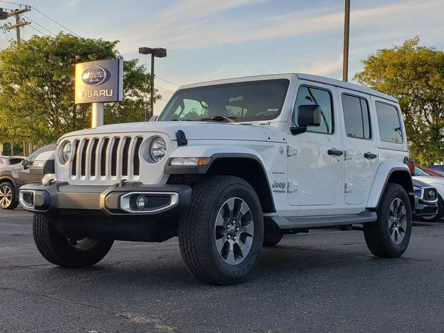 2019 Jeep Wrangler Unlimited Sahara photo 1
