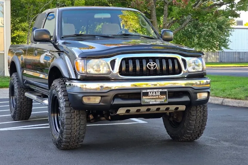 2003 Toyota Tacoma TRD photo 1