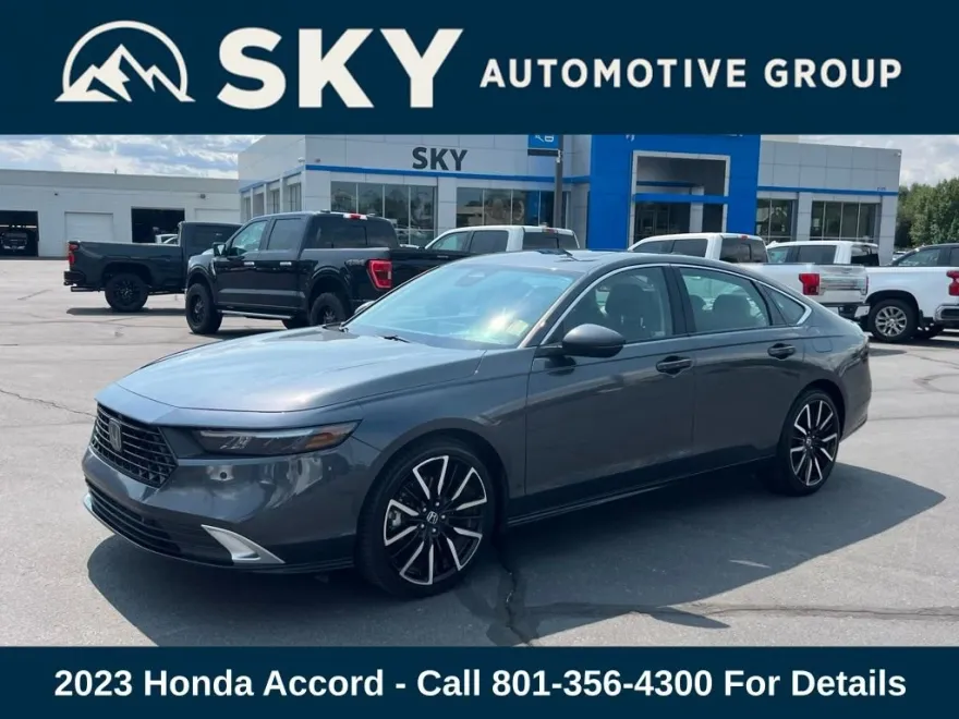 2023 Honda Accord Hybrid Touring photo 1