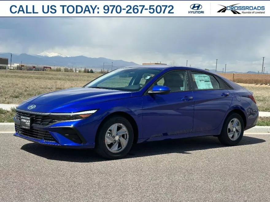 2025 Hyundai Elantra SE photo 1