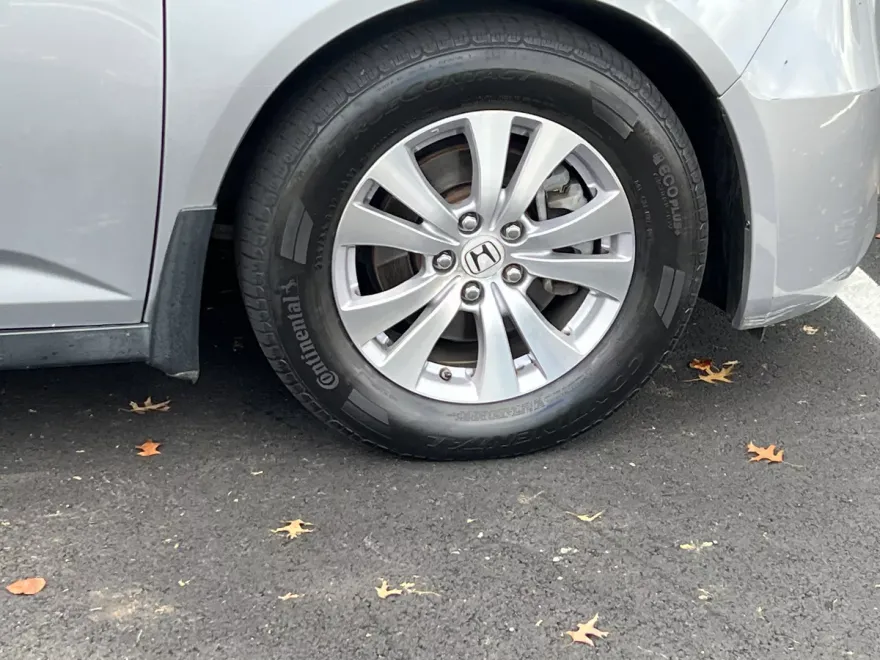 2016 Honda Odyssey EX-L photo 1