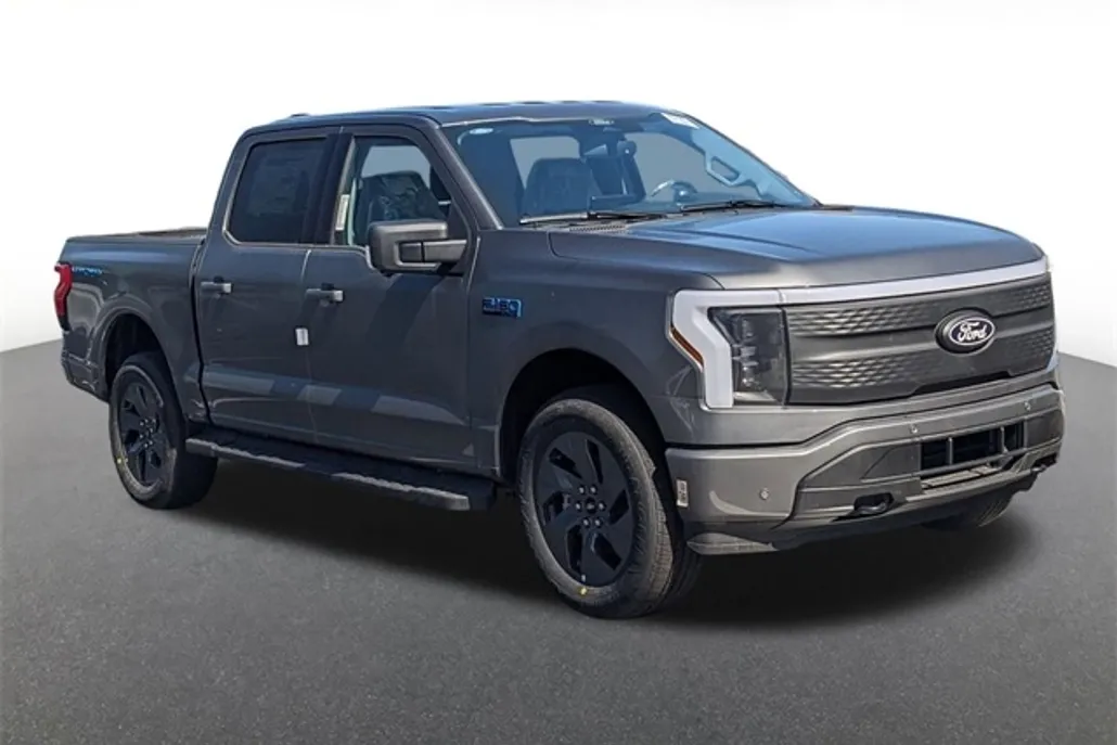 2025 Ford F-150 Lightning photo 1